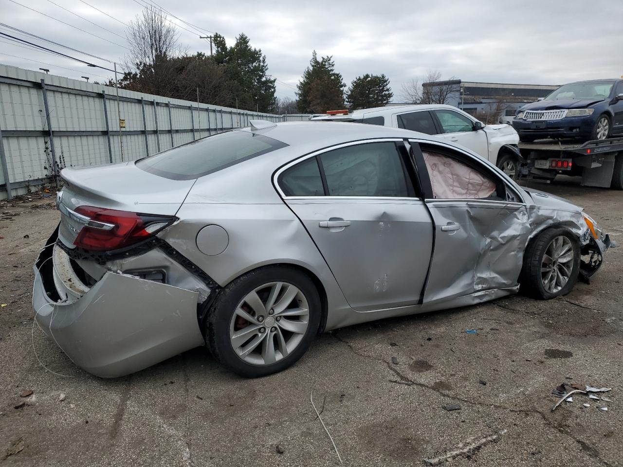 2G4GK5EX7F9184391 2015 Buick Regal