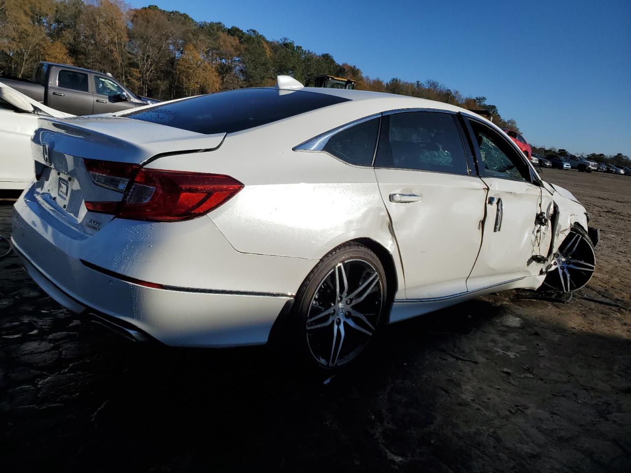 2021 Honda Accord Touring vin: 1HGCV2F92MA008635