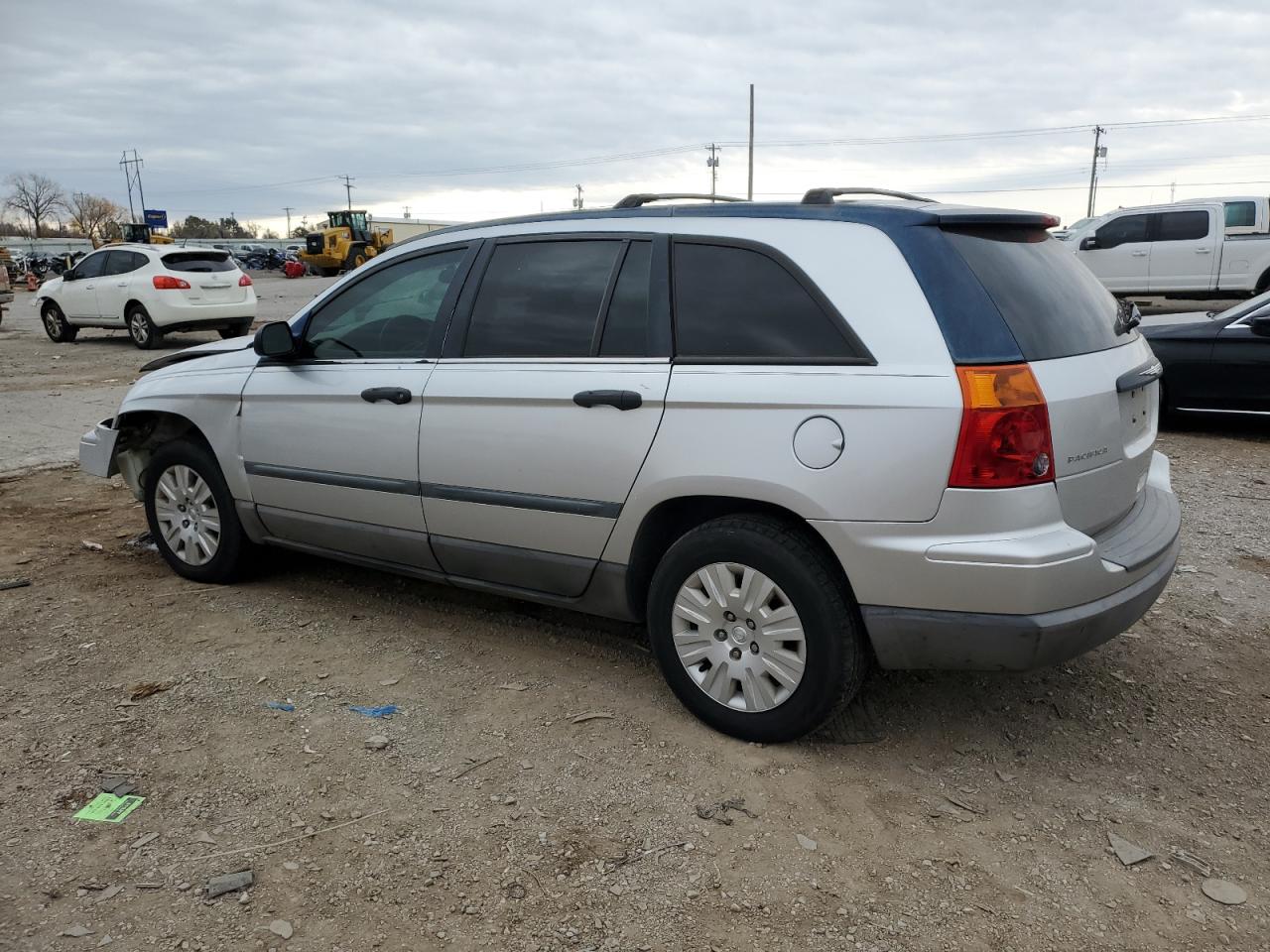 2C8GM48L75R311073 2005 Chrysler Pacifica