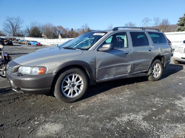 2004 Volvo XC70 