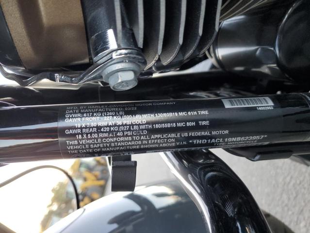 2022 HARLEY-DAVIDSON FLTRXST 1HD1ACL19NB623957