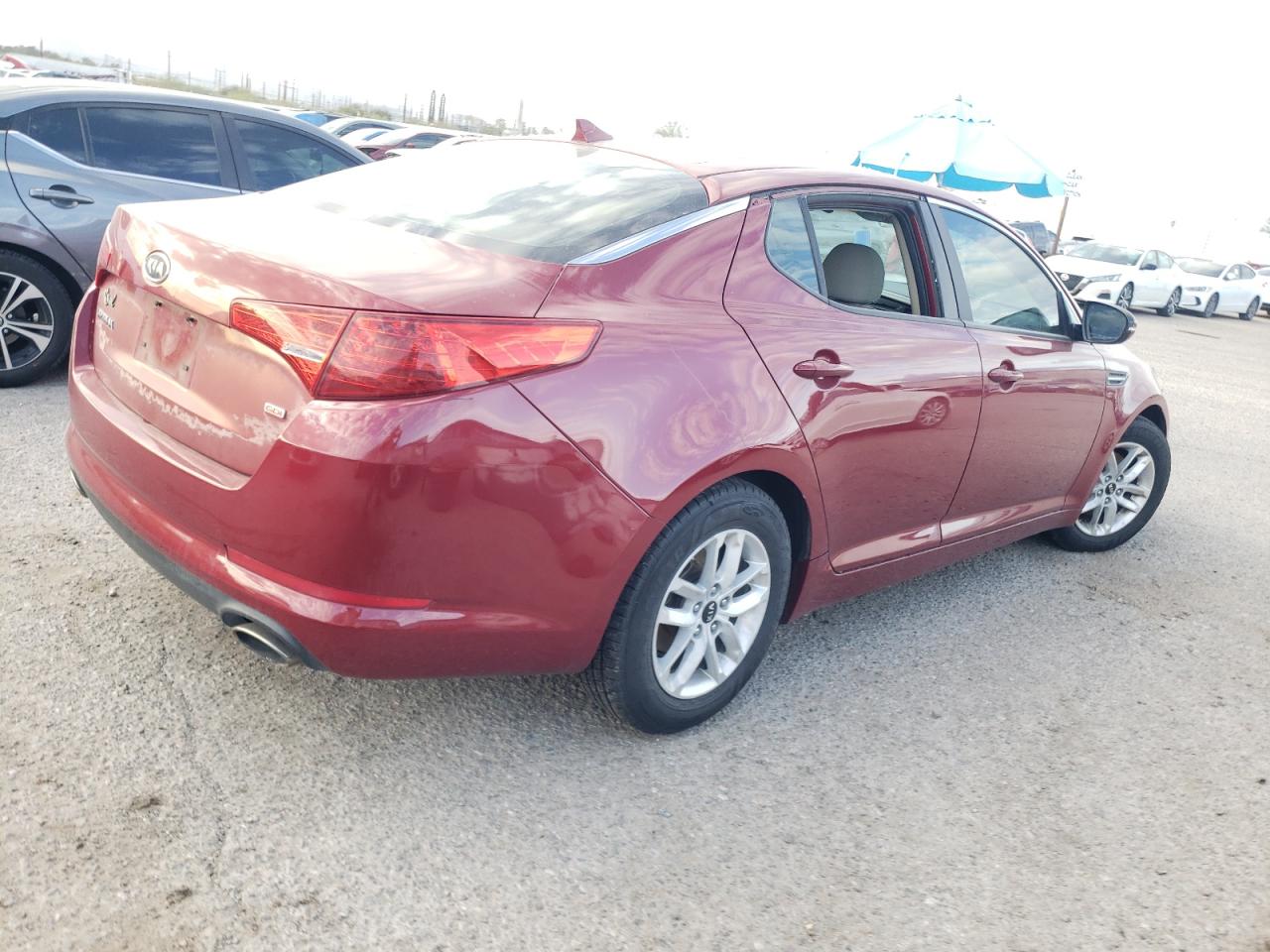 KNAGM4A74B5083702 2011 Kia Optima Lx