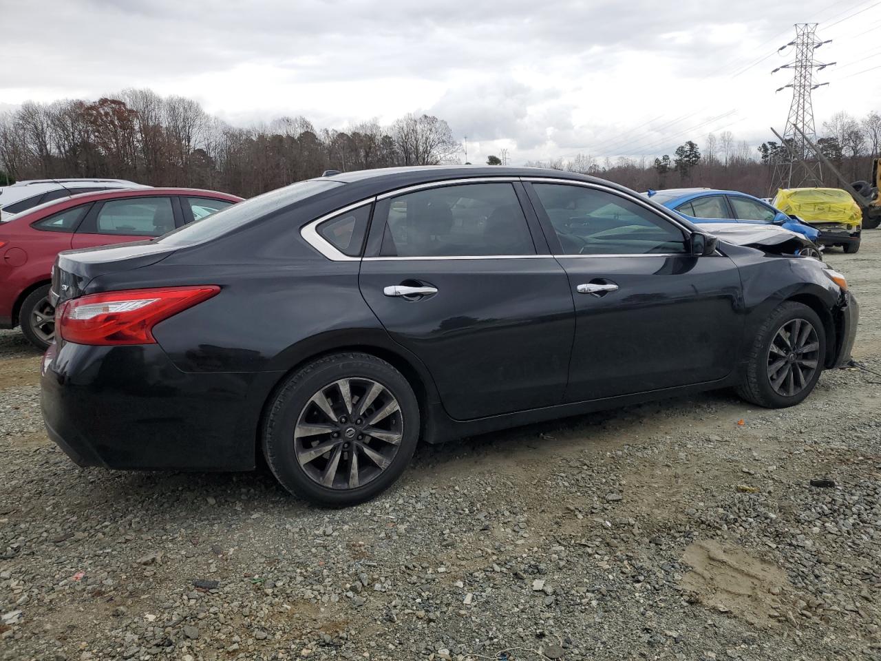 1N4AL3AP5HC256689 2017 Nissan Altima 2.5