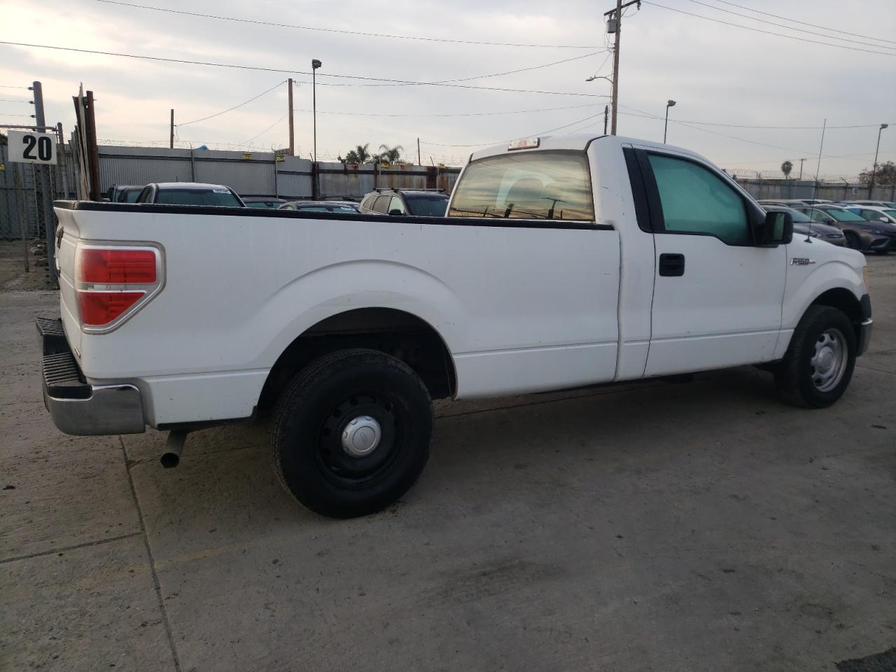 1FTMF1CM7DKF72715 2013 Ford F150 1FTMF1CM7DKF72715 2013 Ford F150