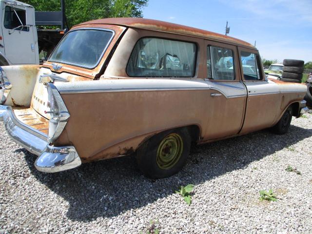 8461268 | 1957 Studebaker wagon