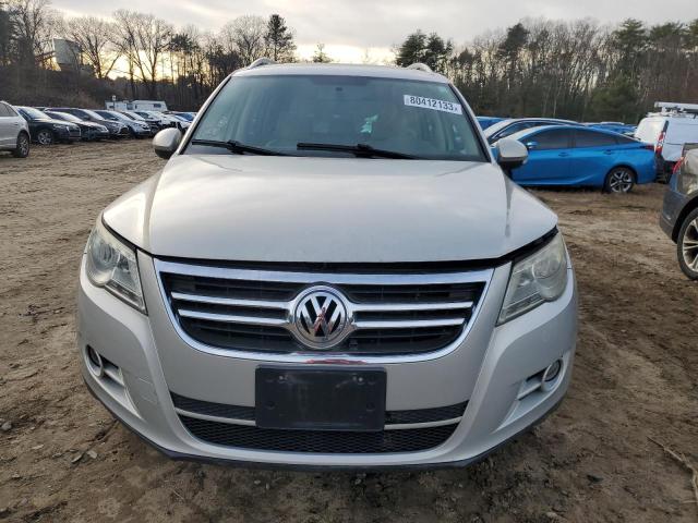 WVGBV7AX3AW000227 | 2010 Volkswagen tiguan se