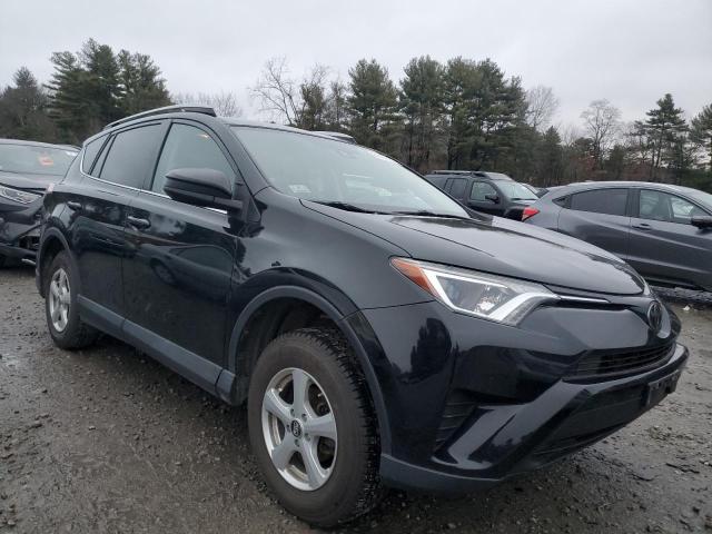 2T3BFREV3JW797695 | 2018 TOYOTA RAV4 LE