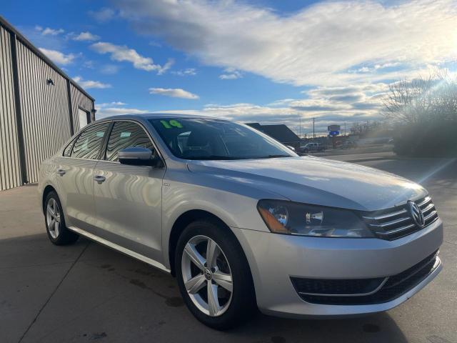 2014 Volkswagen Passat S