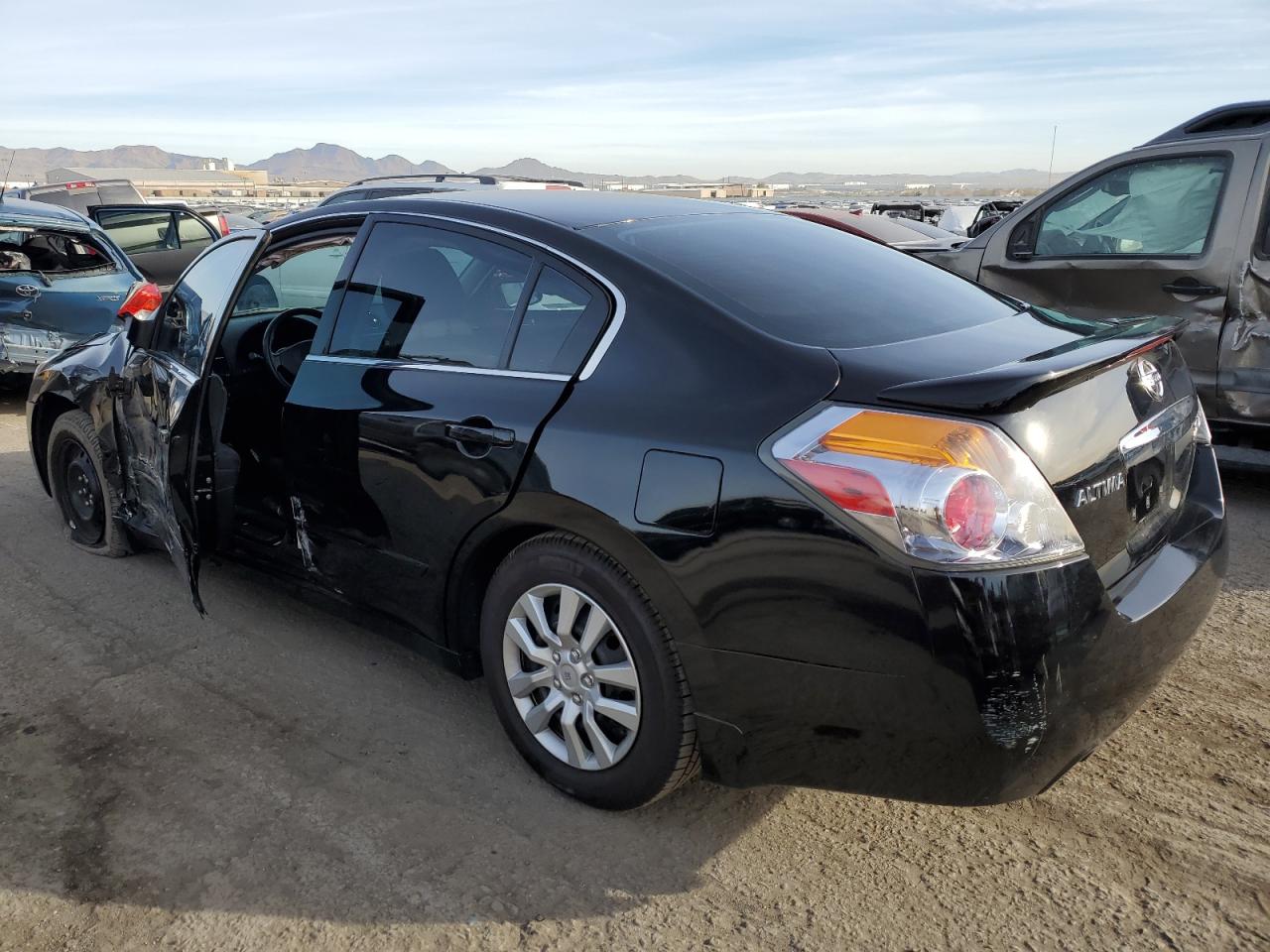 2012 Nissan Altima Base vin: 1N4AL2AP5CN472436