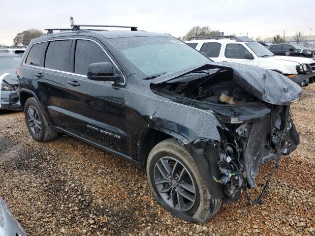 1C4RJEAG8JC434132 2018 Jeep Grand Cherokee Laredo