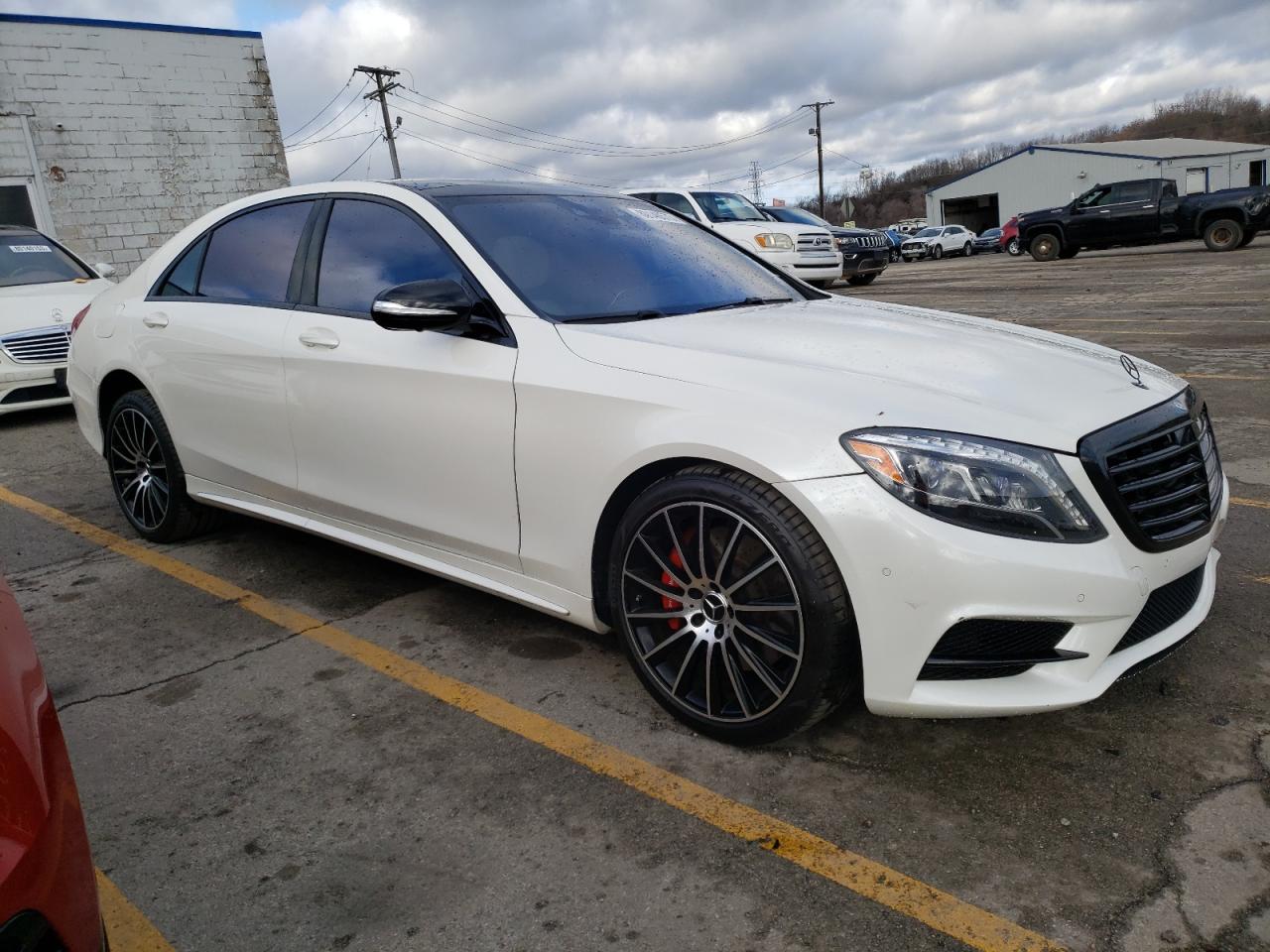 2015 Mercedes-Benz S 550 vin: WDDUG8CB2FA106287