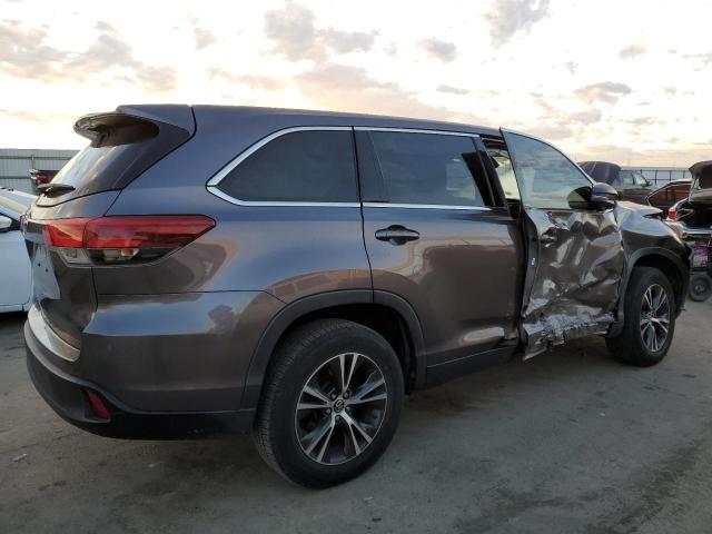 2019 Toyota Highlander Le VIN: 5TDZZRFHXKS308792 Lot: 82712433