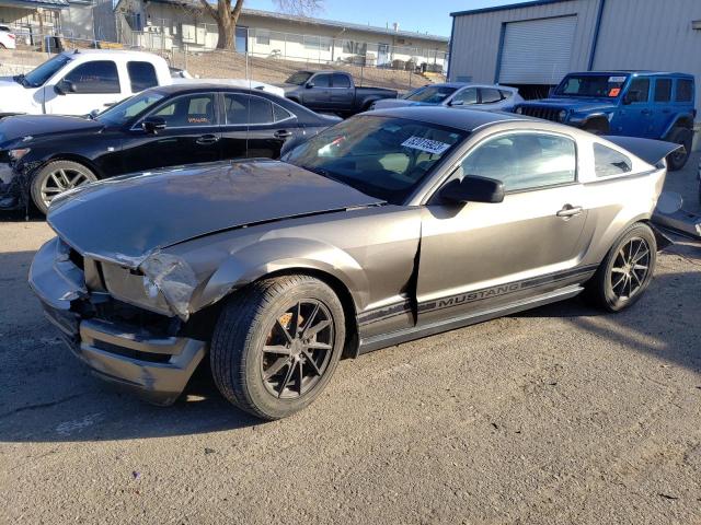 2005 Ford Mustang 