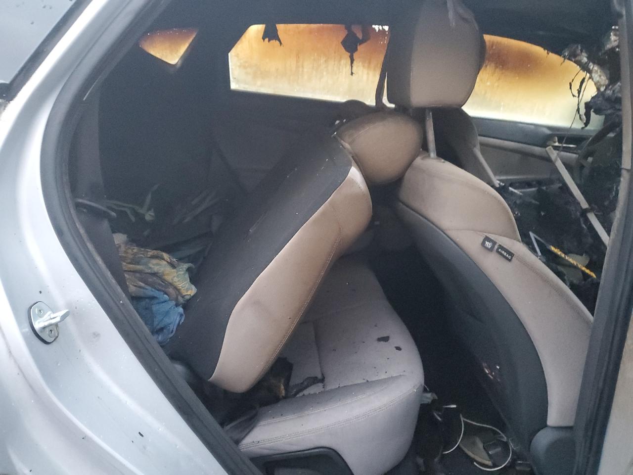 KM8J2CA49KU889017 2019 Hyundai Tucson Se