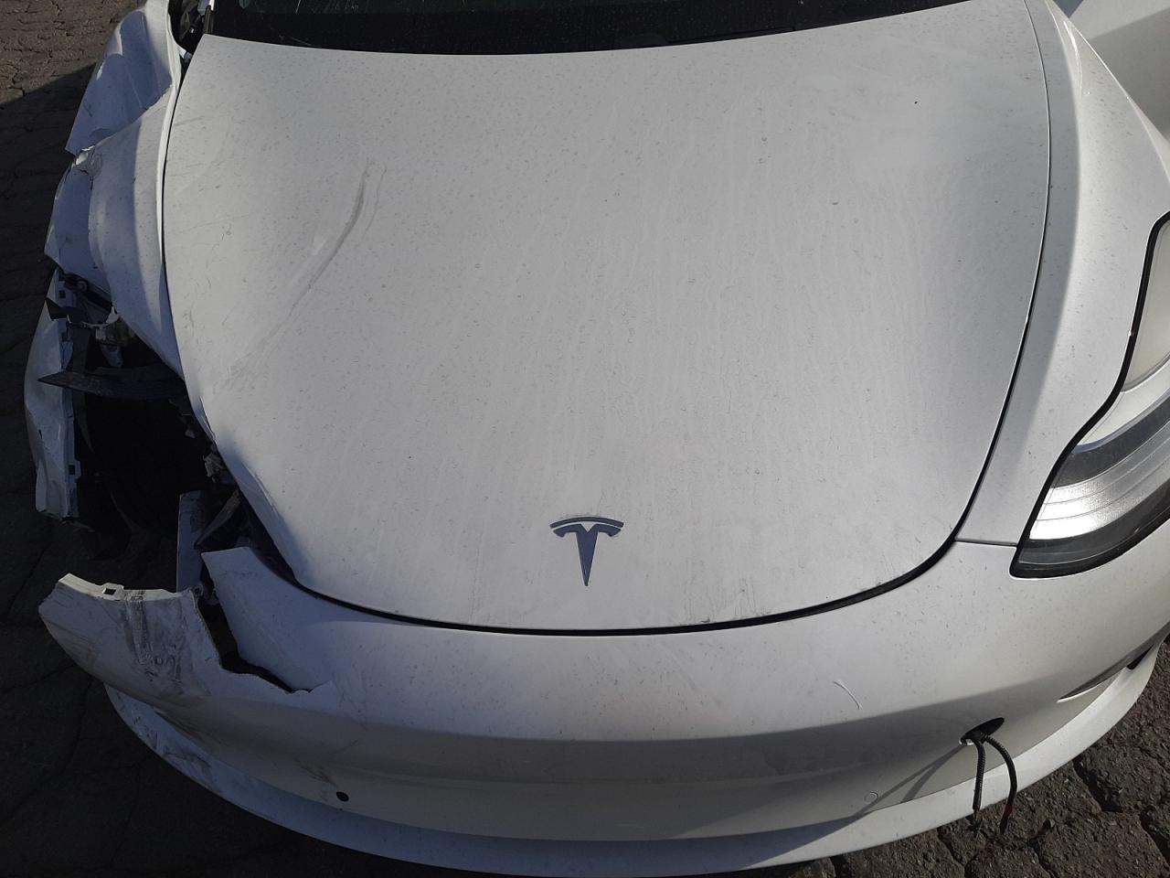 2020 Tesla Model 3 vin: 5YJ3E1EA9LF614640