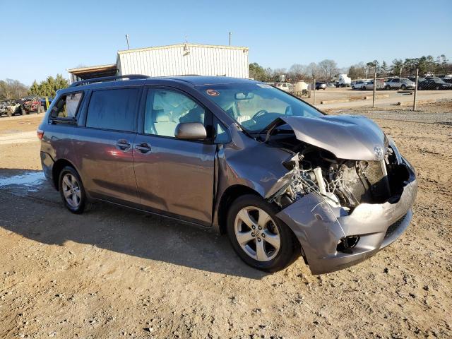 2016 Toyota Sienna - Image 4