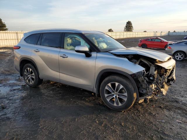 VIN 5TDGZRBH5MS077638 2021 Toyota Highlander, Xle no.4