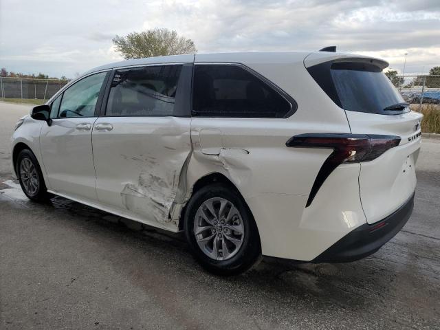 2024 TOYOTA SIENNA LE 5TDKRKEC4RS180428