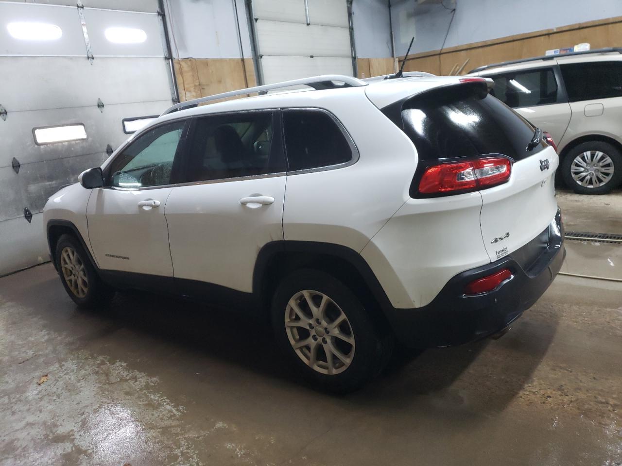 2015 Jeep Cherokee Latitude vin: 1C4PJMCB8FW501241