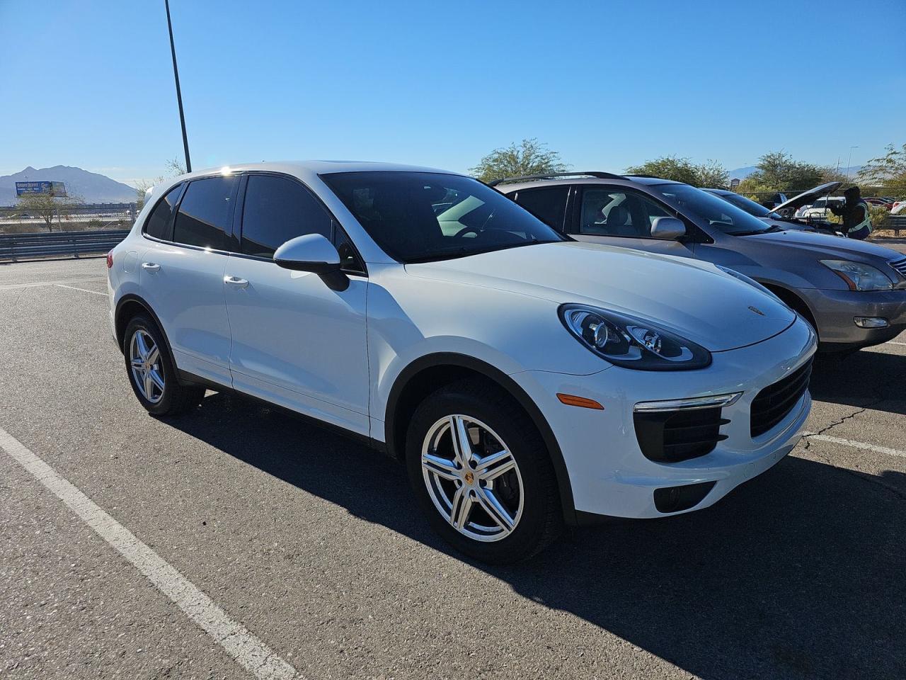 WP1AA2A28GKA14657 2016 Porsche Cayenne