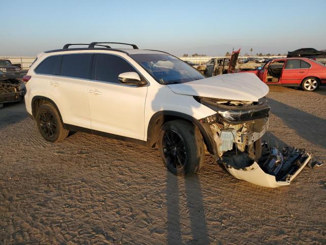 VIN 5TDKZRFH4KS310183 2019 Toyota Highlander, SE no.4