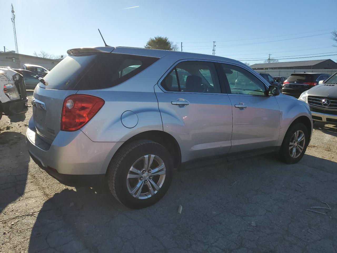 2014 Chevrolet Equinox Ls vin: 2GNALAEK3E1124584