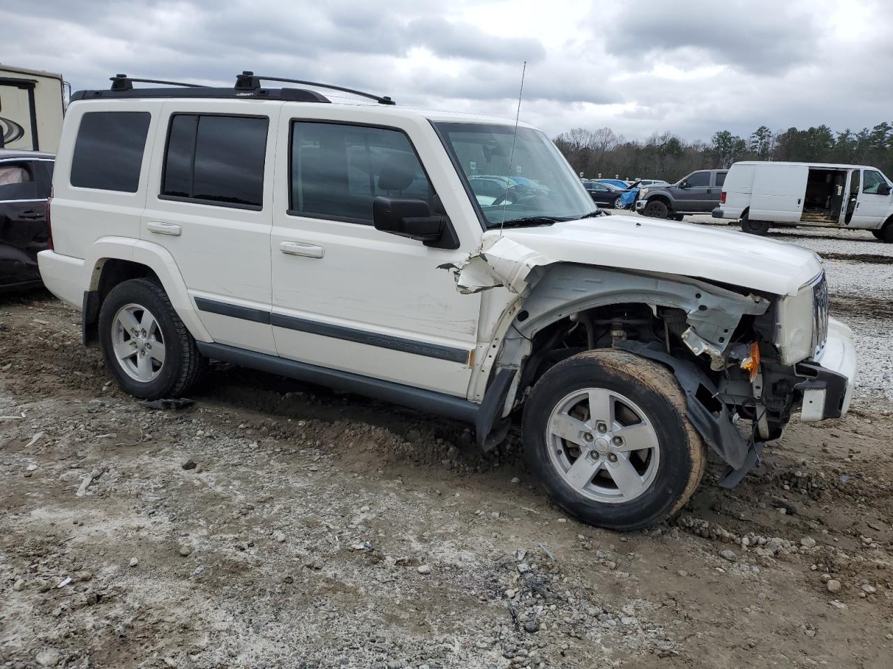 1J8HH48K58C182998 2008 Jeep Commander Sport