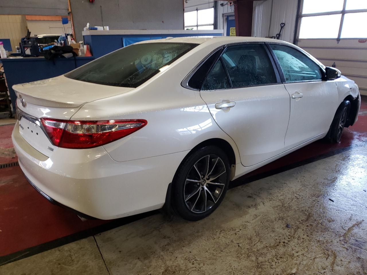 2015 Toyota Camry Le vin: 4T1BF1FKXFU498615