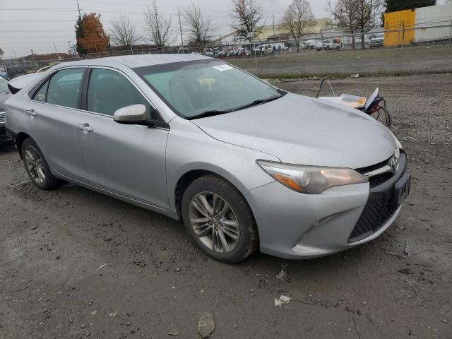 Lot #2420950381 2017 TOYOTA CAMRY LE salvage car