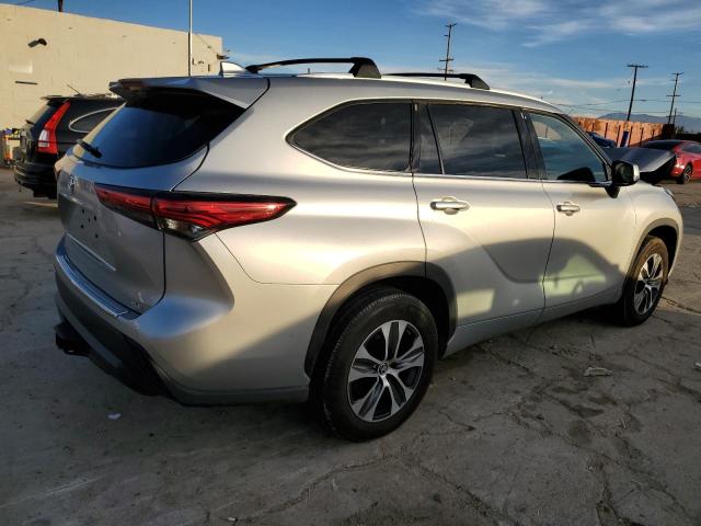 VIN 5TDHZRAH7NS093024 2022 Toyota Highlander, Xle no.3