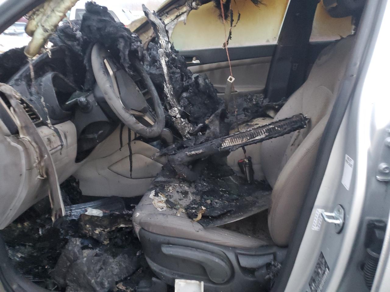 KM8J2CA49KU889017 2019 Hyundai Tucson Se