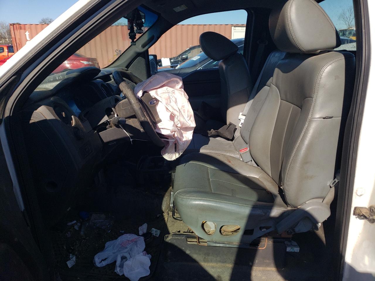 1FTNF1CF1BKD82458 2011 Ford F150