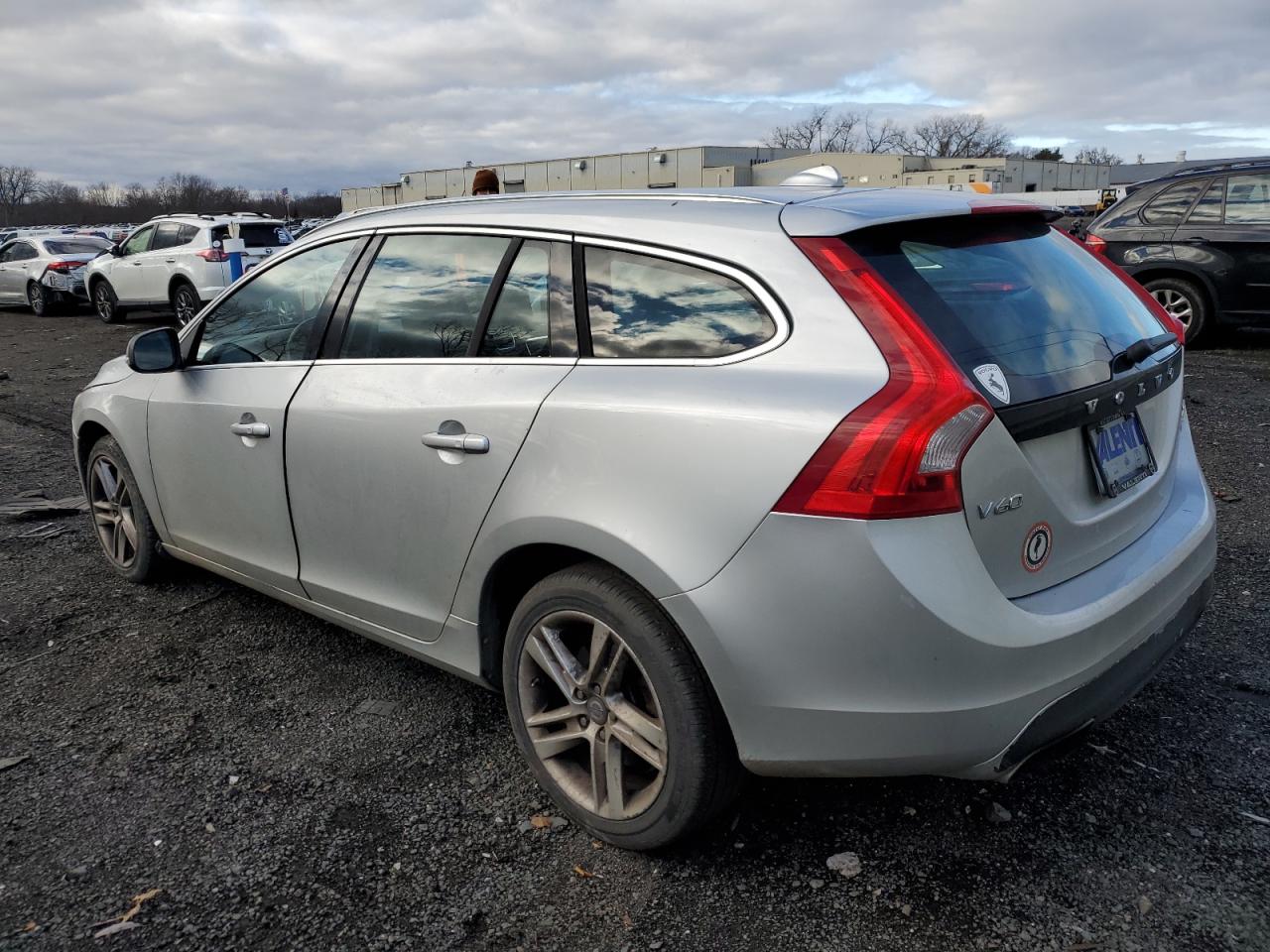 YV1612SB5F1202475 2015 Volvo V60 Premier