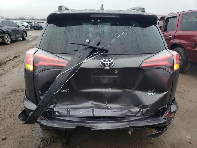 JTMBFREV6JJ731236 | 2018 TOYOTA RAV4 LE