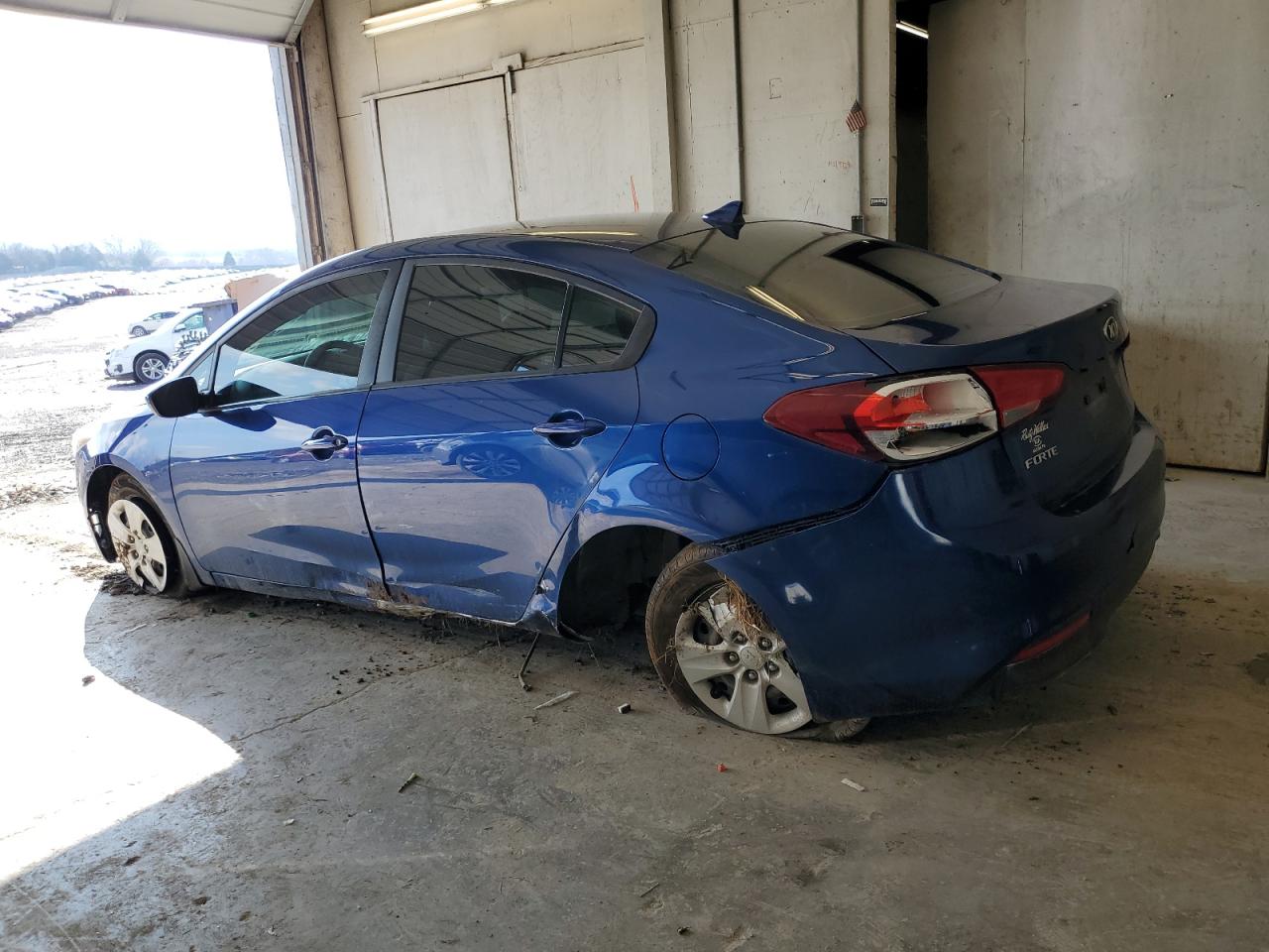 2018 Kia Forte Lx vin: 3KPFK4A75JE258465