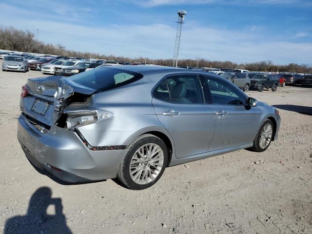 VIN 4T1B11HK5JU063957 2018 Toyota Camry, L no.3