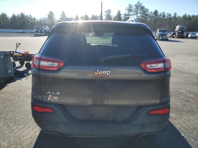 1C4PJMCS3HW530021 | 2017 Jeep cherokee latitude