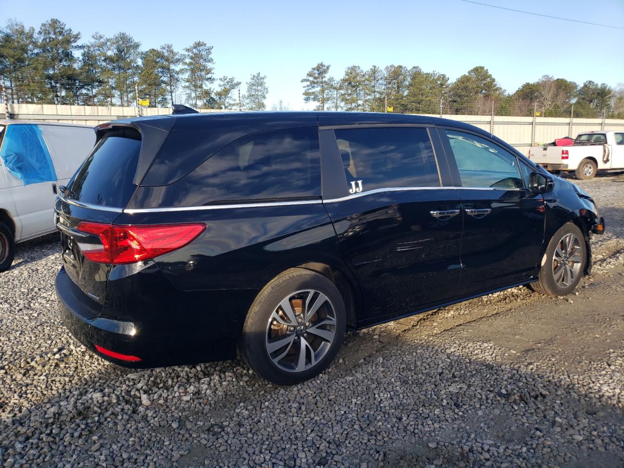 2022 Honda Odyssey Touring vin: 5FNRL6H81NB014798