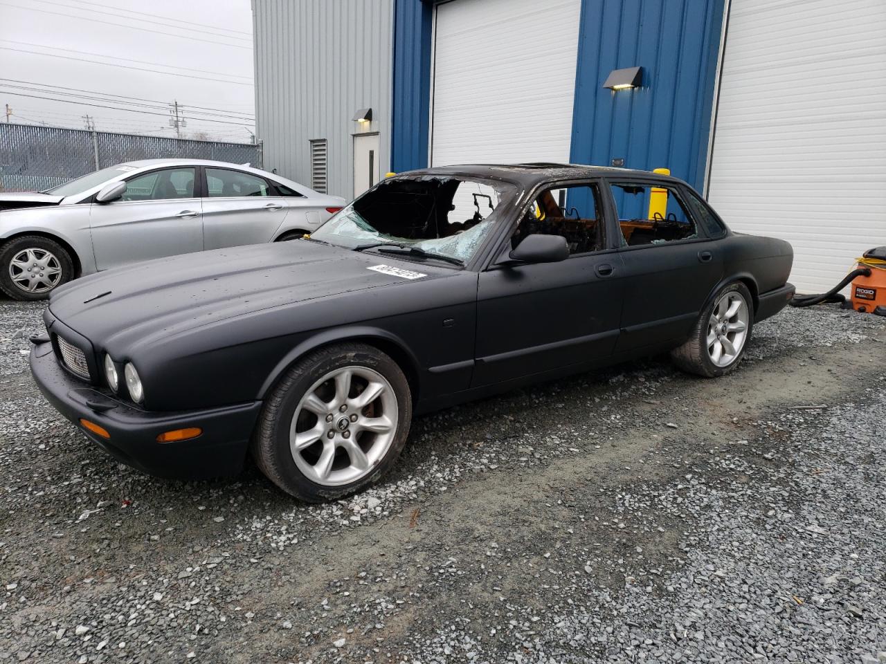 SAJFA15B52MF45988 2002 Jaguar Xjr