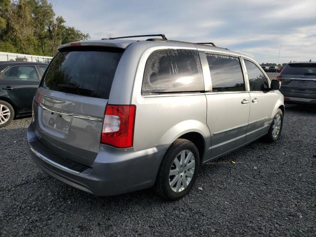 Lot #2241940804 2014 CHRYSLER TOWN & COU salvage car