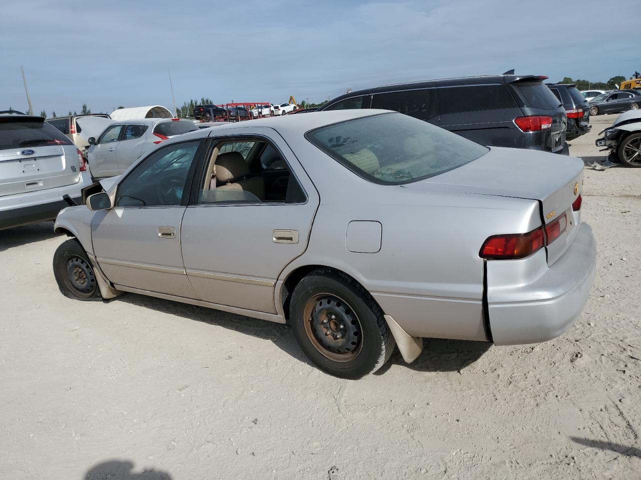 4T1BG28K4XU572001 1999 Toyota Camry Ce
