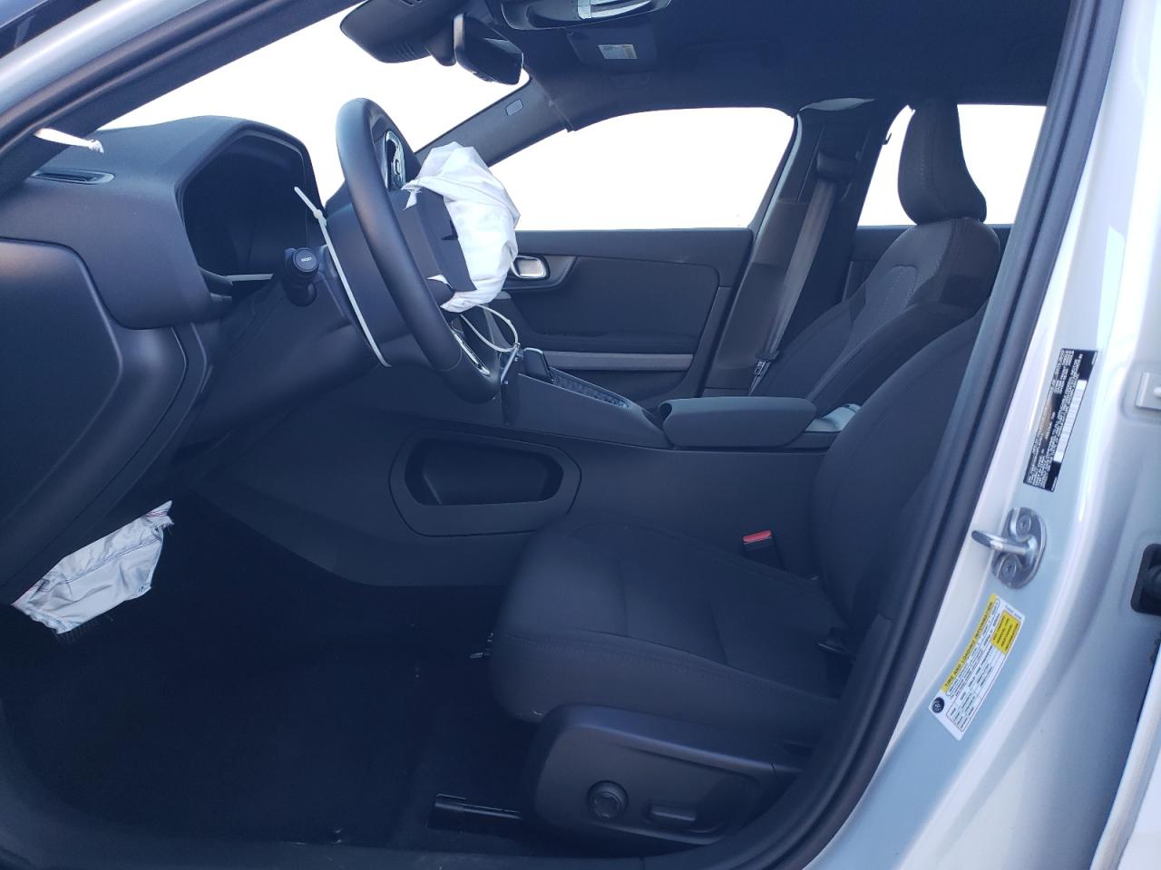 YSMEG3KA5PL157674 2023 Polestar 2