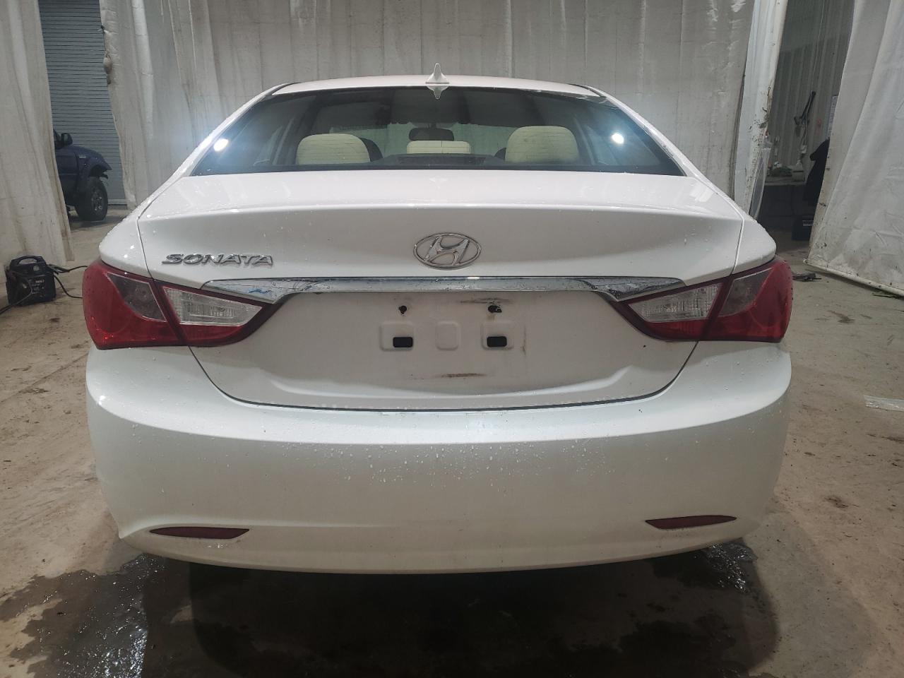 5NPEB4AC3DH568395 2013 Hyundai Sonata Gls