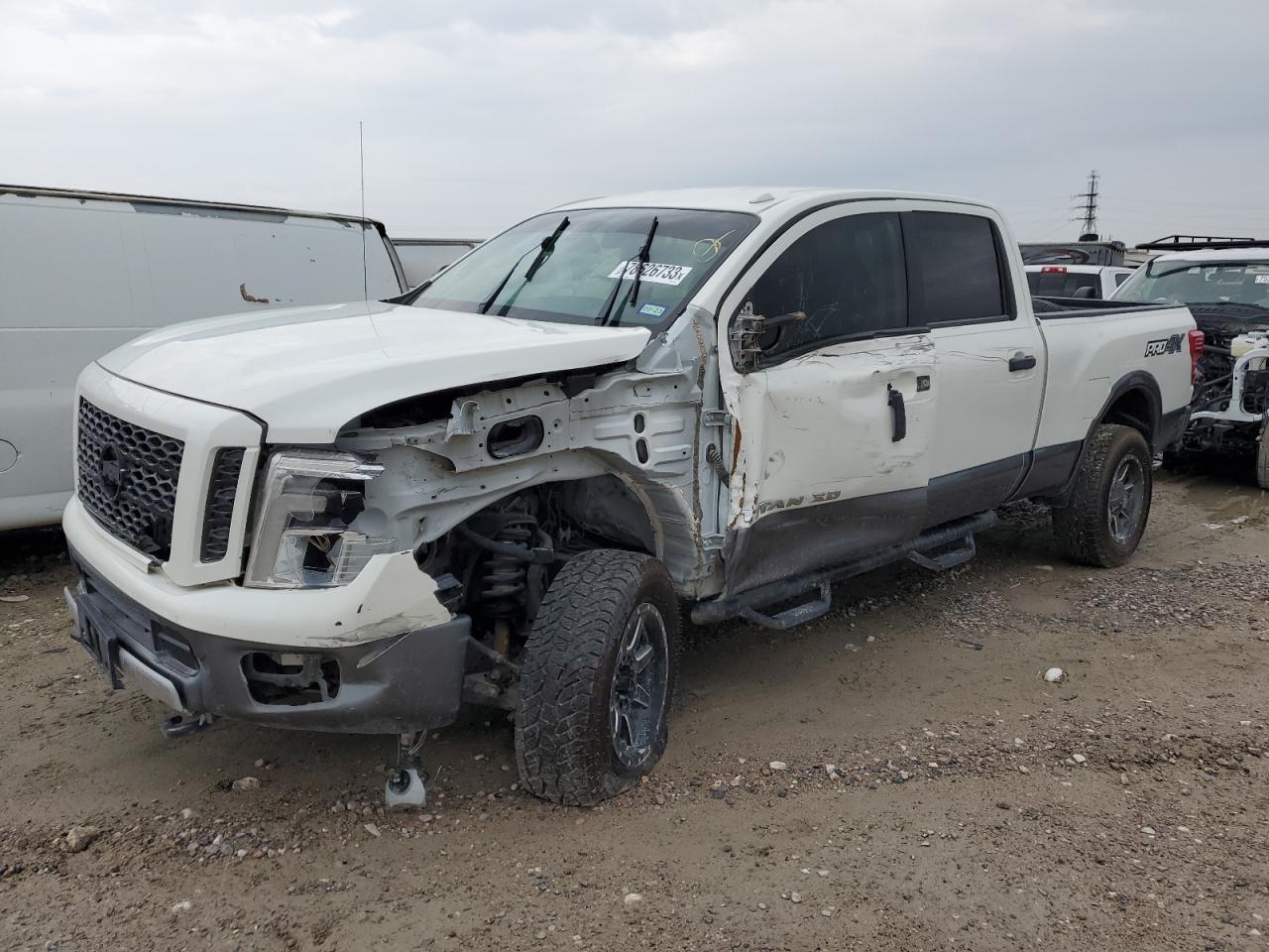 1N6BA1F44KN531694 2019 Nissan Titan Xd Sl