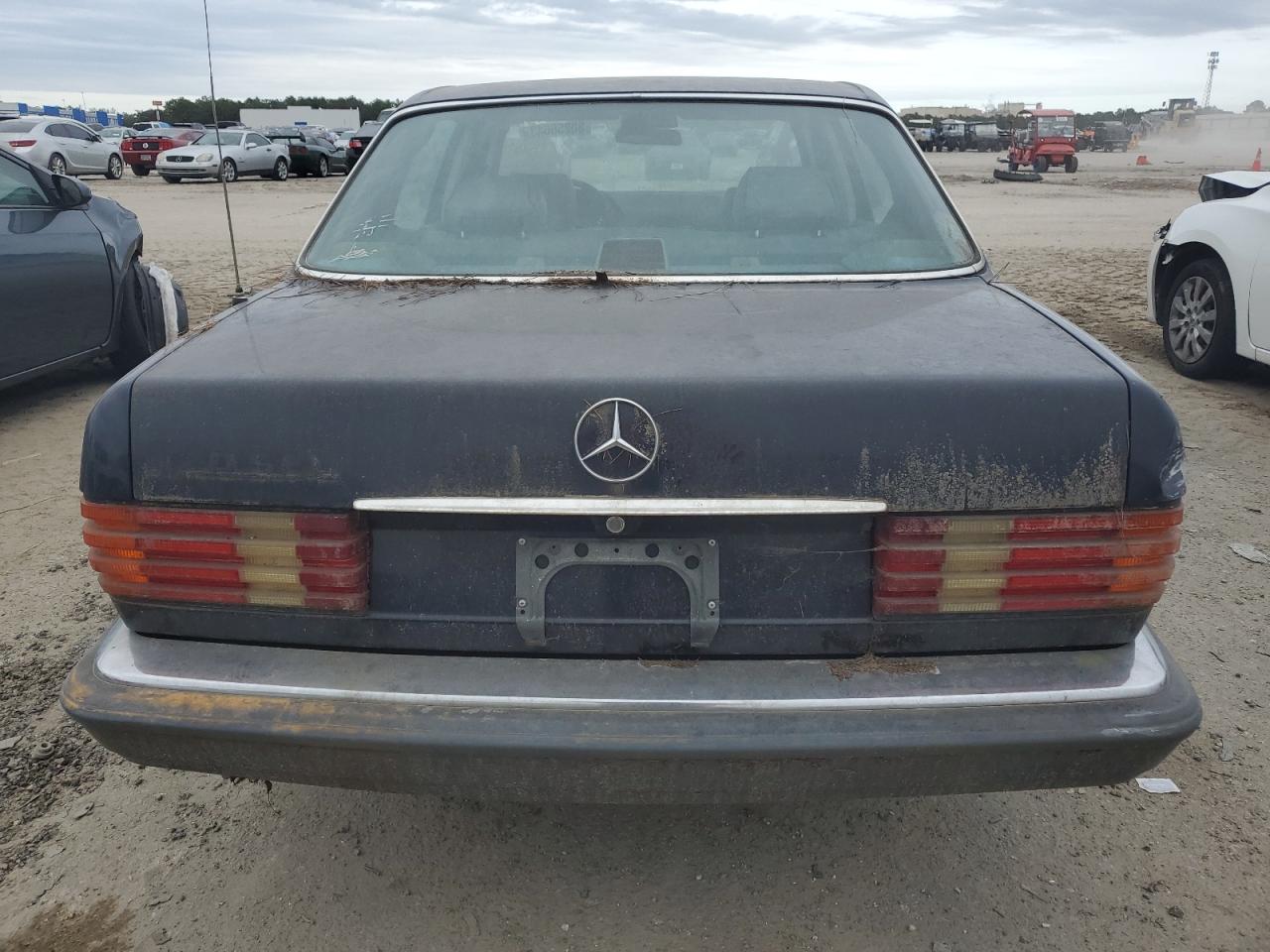 WDBCA35D2HA306774 1987 Mercedes-Benz 420 Sel