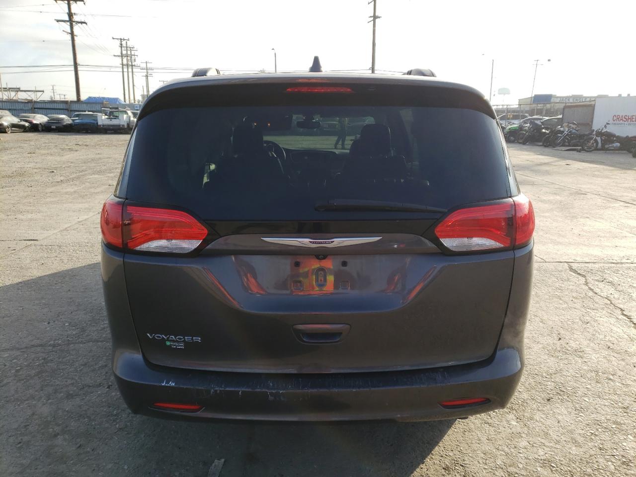 2c4rc1dg2lr172441 2C4RC1DG2LR172441 2020 Chrysler Voyager Lxi