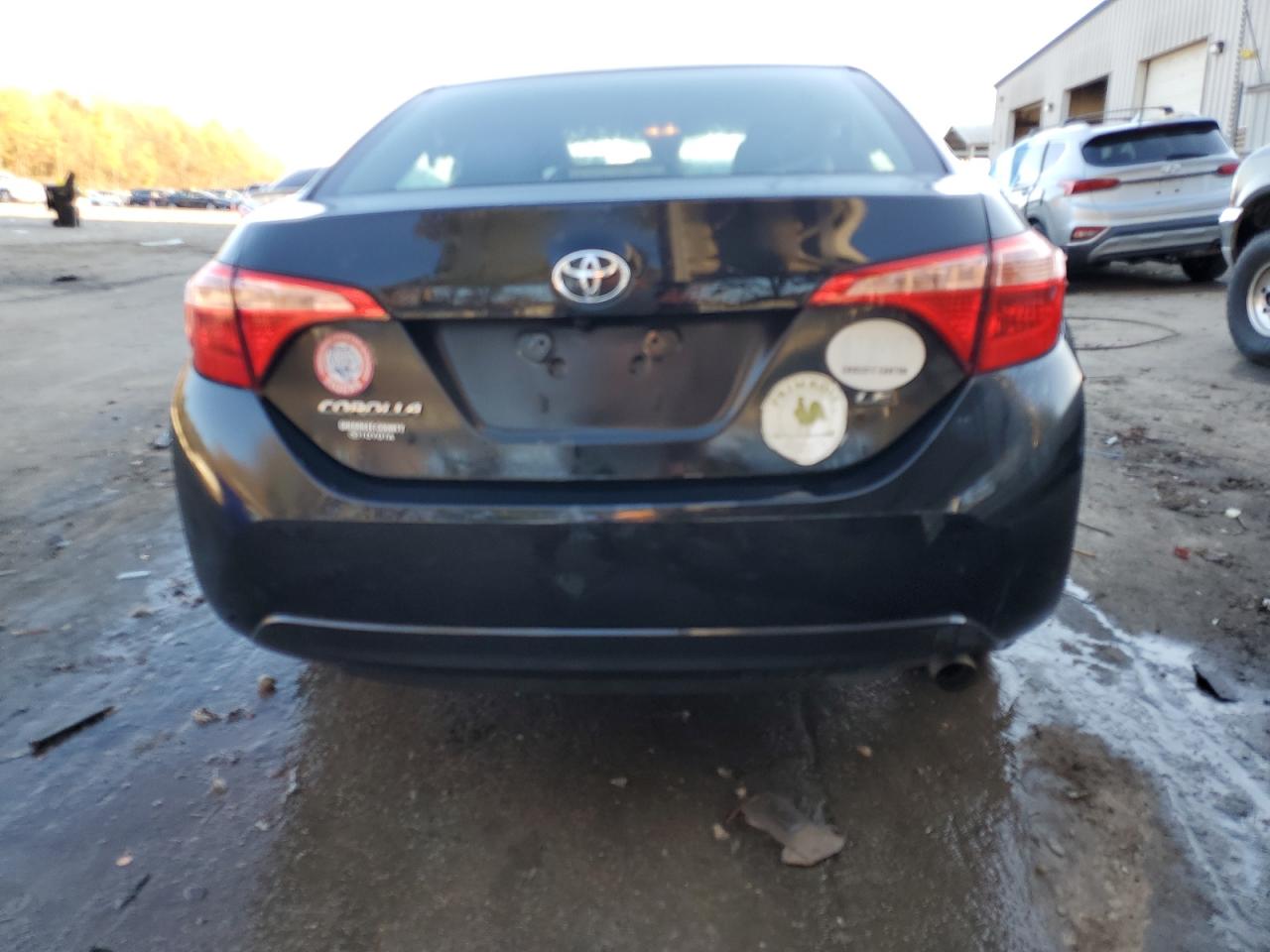 2019 Toyota Corolla L vin: 2T1BURHE6KC171314