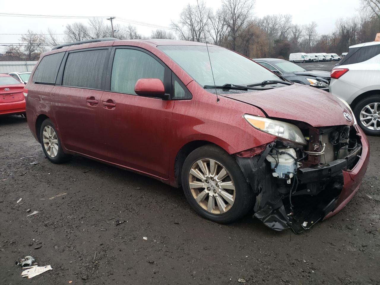 5TDDK3DCXBS006695 2011 Toyota Sienna Xle