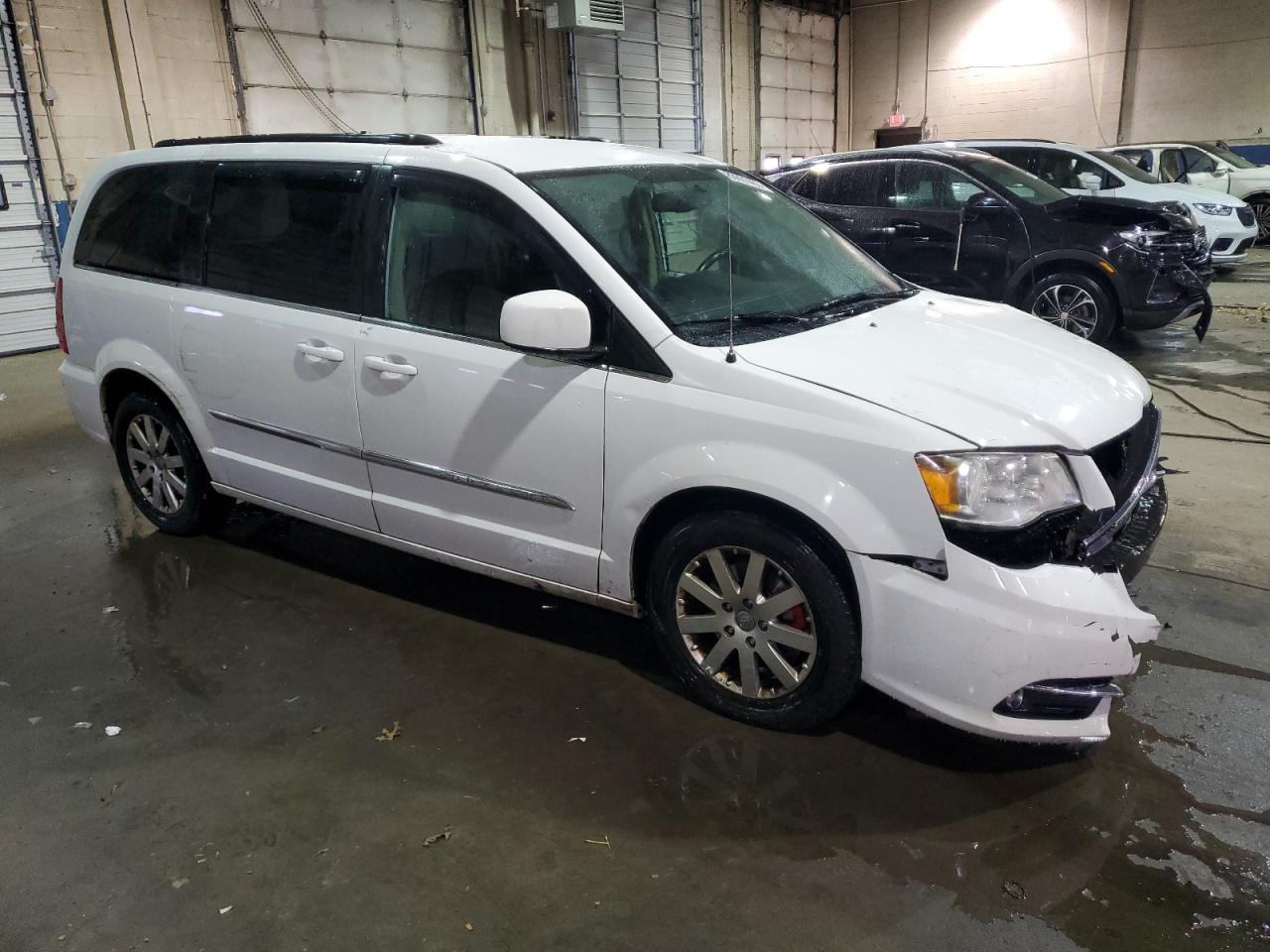 2015 Chrysler Town & Country Touring vin: 2C4RC1BG6FR644518