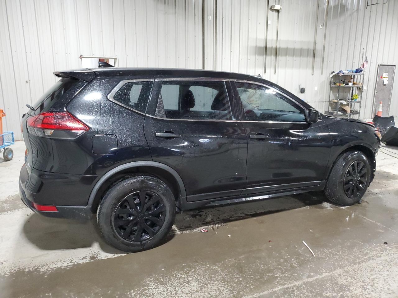 2018 Nissan Rogue S vin: KNMAT2MVXJP523743